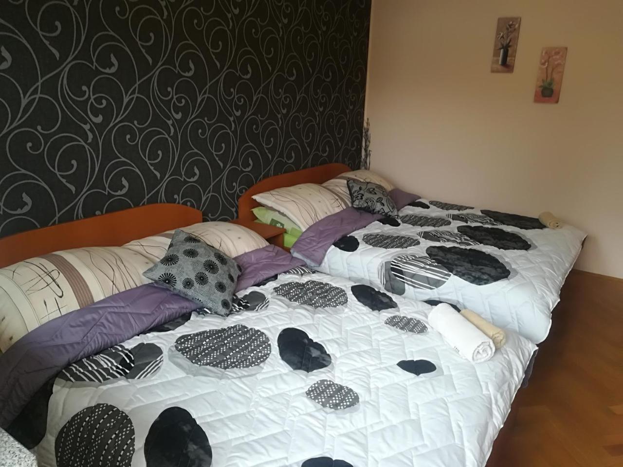 Guesthouse Sava Slavonski Brod Exteriör bild