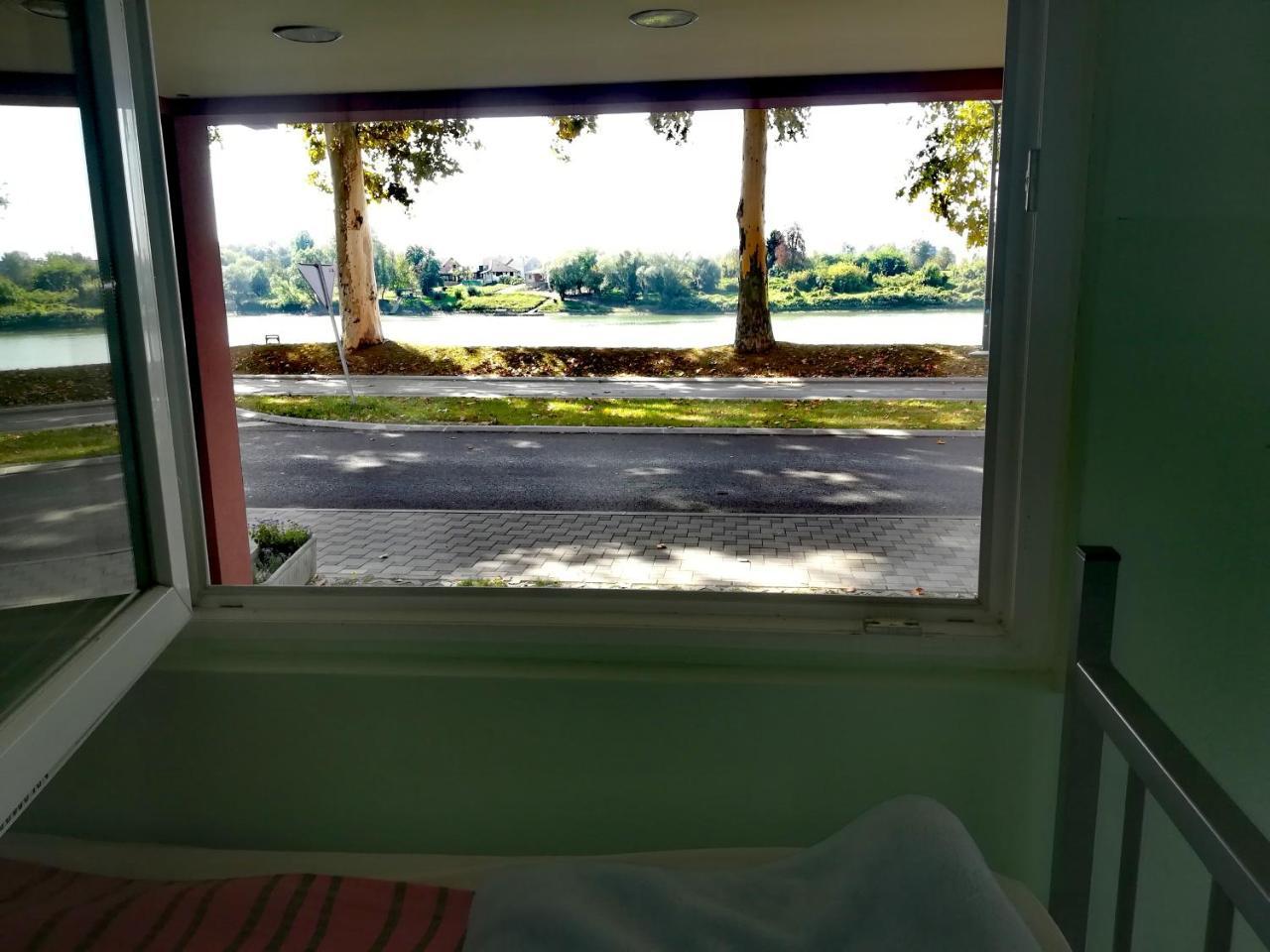 Guesthouse Sava Slavonski Brod Exteriör bild