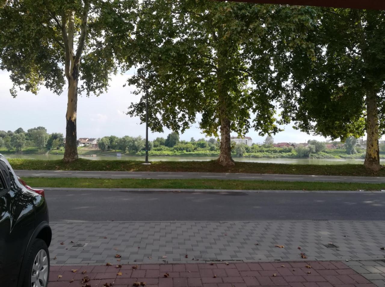Guesthouse Sava Slavonski Brod Exteriör bild