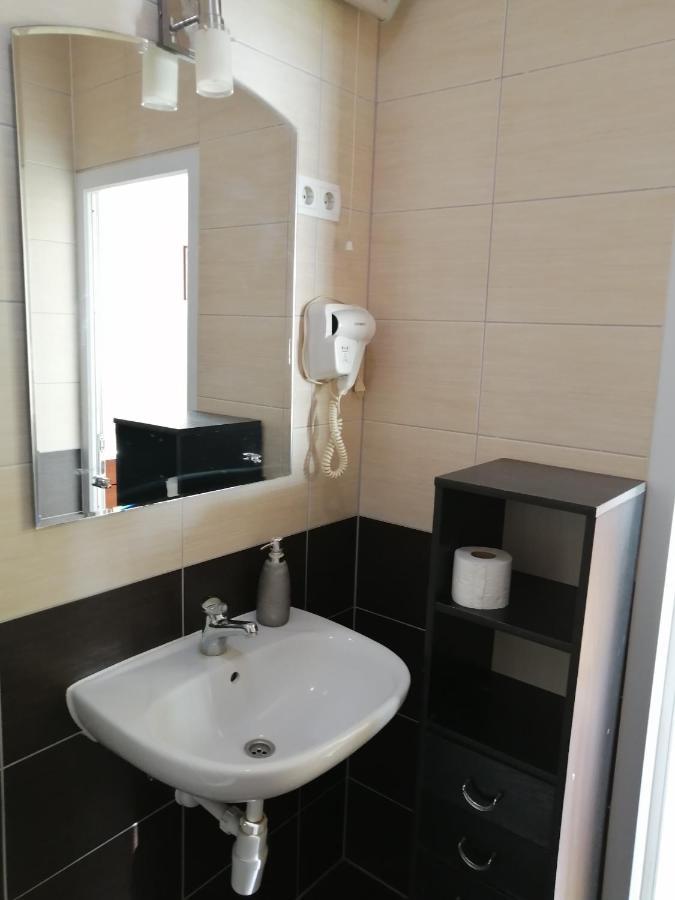 Guesthouse Sava Slavonski Brod Exteriör bild